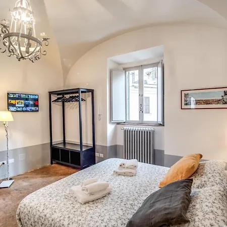 Torretta Storica Pantheon アパート