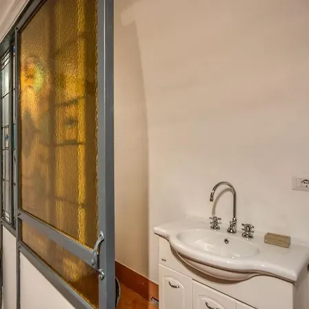 Torretta Storica Pantheon ローマ